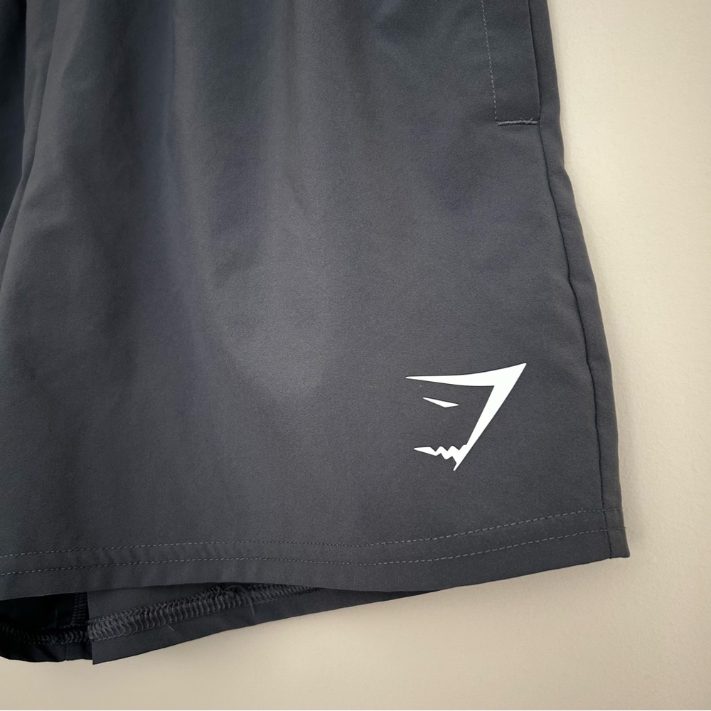🔹Gymshark Men's Gray Athletic Shorts - Picture 4 of 7